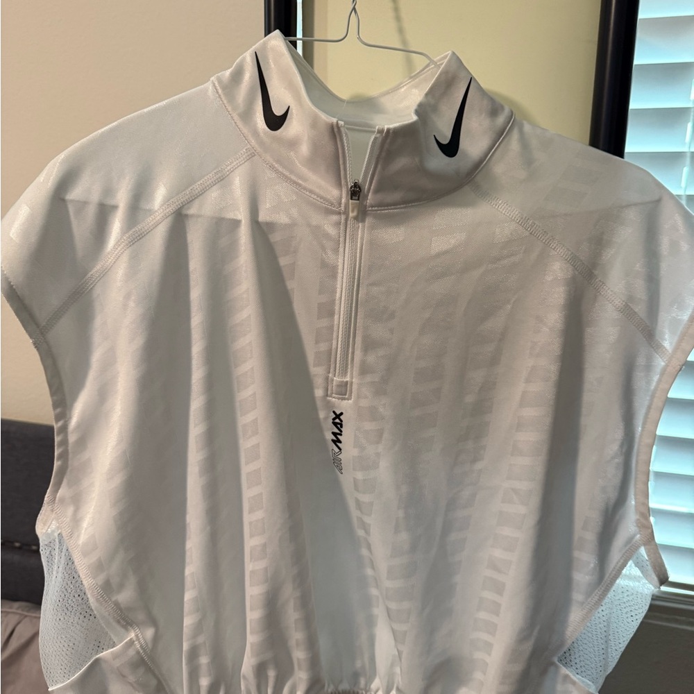 Nike White Zip-Up Vest